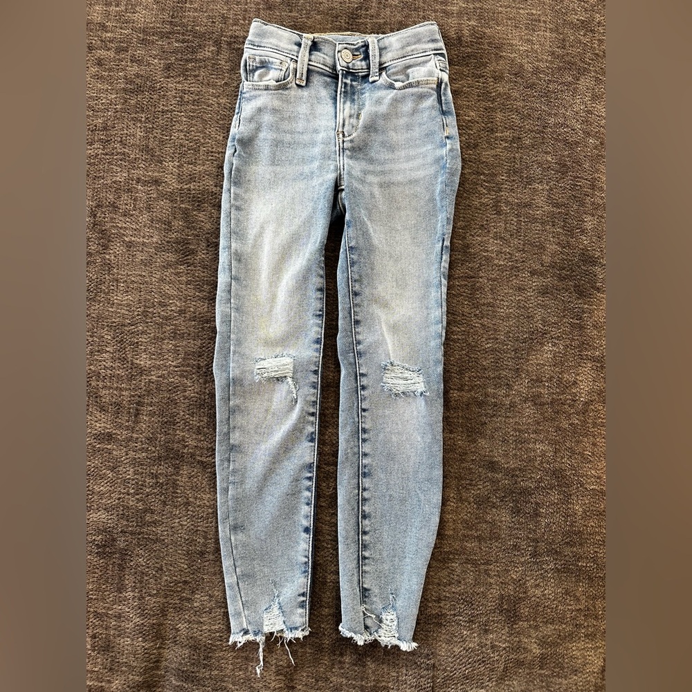 Old Navy Light Blue Distressed Skinny Jeans Jeggings Size 8 girls